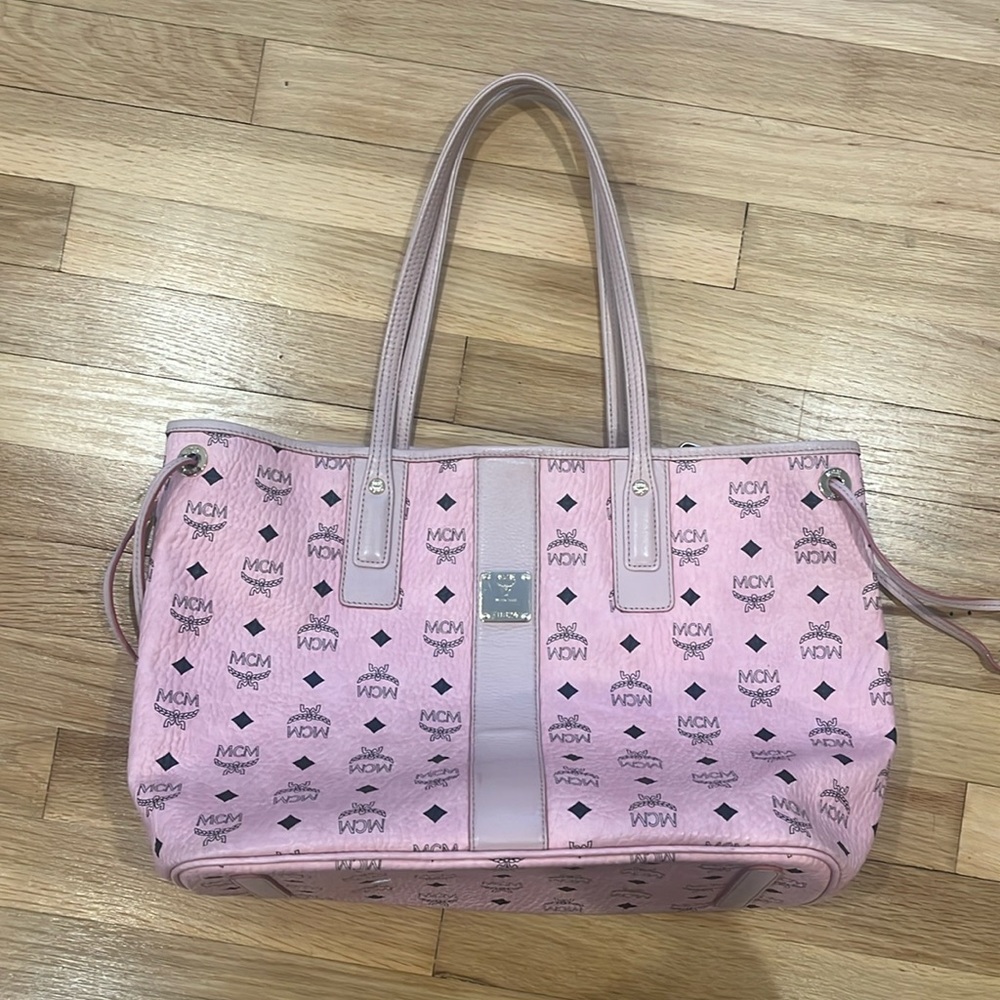 MCM medium visetos bag in soft pink